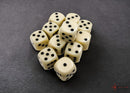 Chessex: Opaque Ivory/black 16mm d6 Dice Block